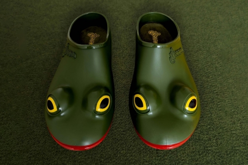 JW Anderson × Wellipets 青蛙造型雨鞋「Frog Loafers」正式登场