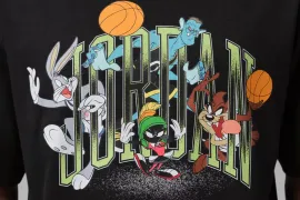 Jordan Brand 推出全新服饰系列庆祝《Space Jam》30 周年