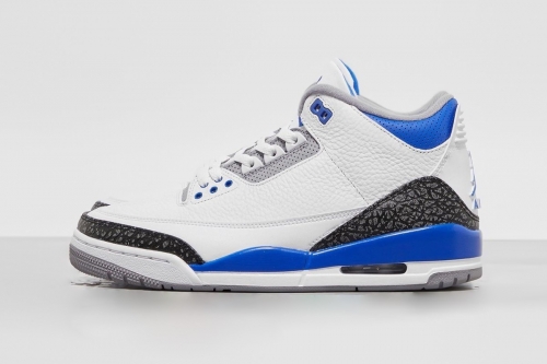 率先近赏 Air Jordan 3 最新配色「Racer Blue」鞋款