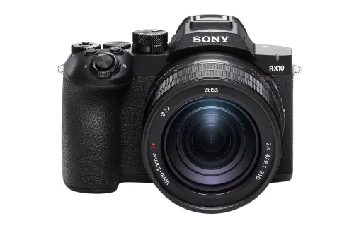 Sony 睽违近 10 年推出全新机型: RX10 V 超级变焦相机