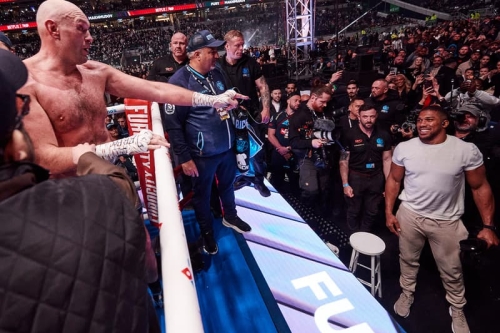 Anthony Joshua 对战 Tyson Fury：全英重量级拳王世纪对决即将成真