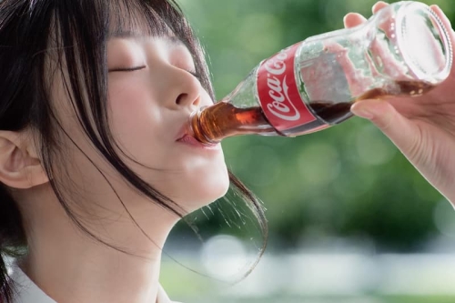 NJZ 重新诠释 Coca-Cola 经典广告《I Feel Coke》