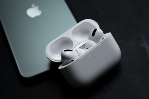 消息称全新 Apple AirPods 3 将在下周正式登场