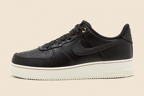 Nike Air Force 1 最新「Black Pack」系列配色鞋款发布