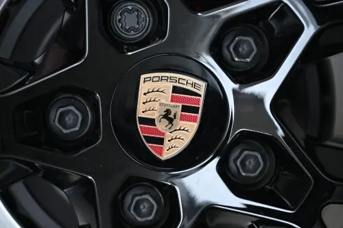 保时捷 Porsche 将产量削减至 20 万辆,并打造售价 57.4 万美元的 S1 超级跑车