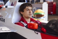 Netflix 打造 F1 传奇赛车手 Ayrton Senna 个人迷你影集《塞纳》首波预告登场