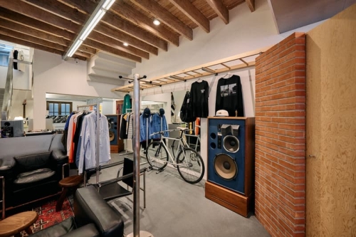 走进 United Wheels Shanghai 上海旗舰店