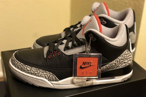 Air Jordan 3「Black Cement」复刻版本最新实物谍照