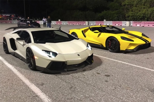 Lamborghini Aventador 与 Ford GT 注目 Drag Race 对决