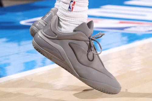 Shai Gilgeous-Alexander 首双个人签名战靴 Converse SHAI 001「Ares Gray」新色曝光