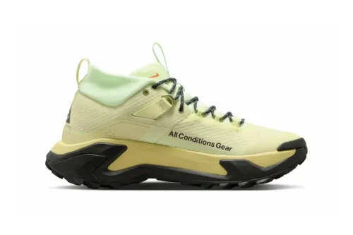 Nike ACG Zegama Hike 全新「Life Lime」鞋款官方图辑释出