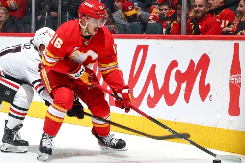 NHL 教练面对颓势借助 ChatGPT 寻找卡尔加里火焰队的困境出路