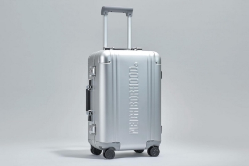 NEIGHBORHOOD 携手 ZERO HALLIBURTON 发布联名行李箱