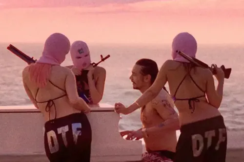 Bella Thorne 将编剧、执导并主演《Spring Breakers 2》，电影正式开拍