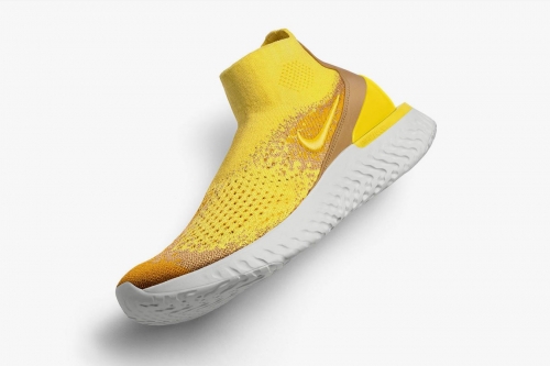 抢先预览 Nike Epic React 无鞋带高筒版本 Rise React Flyknit