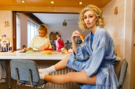 Nadia Lee Cohen 与 Martin Parr 携手推出最新摄影集《Julie Bullard》