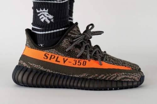 率先预览 YEEZY BOOST 350 V2 Reflective 最新配色「Dark Beluga」鞋款