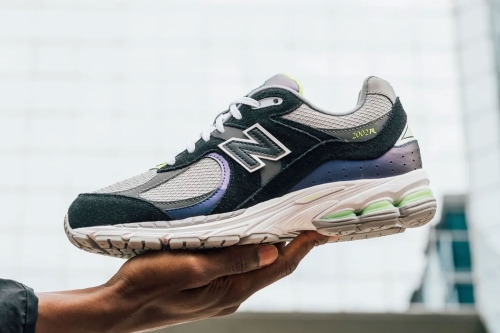 DTLR × New Balance 2002R「Purple Noir」最新联名配色鞋款发布