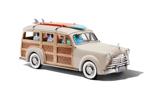 Louis Vuitton 携手 Alex Israel 以限量 Woody Wagon 古龙水礼盒,浓缩七年加州风景