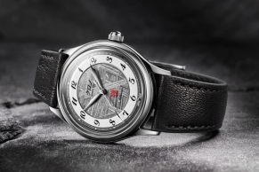 Hajime Asaoka 推出 Kurono Tokyo 首款陨石腕表「Inseki」