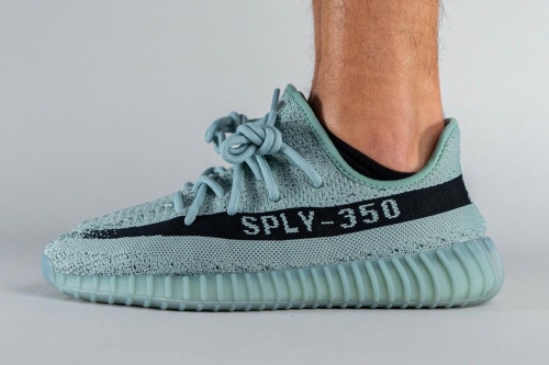 率先近赏 adidas YEEZY BOOST 350 V2 最新配色「Jade Ash」鞋款上脚图辑