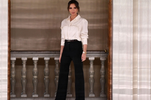 负债近 £5,400 万英镑，传 Victoria Beckham 个人品牌商品正在以 3 折低价出售