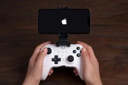 传 Apple 苹果正完善 iPhone 对第三方游戏手柄的支持