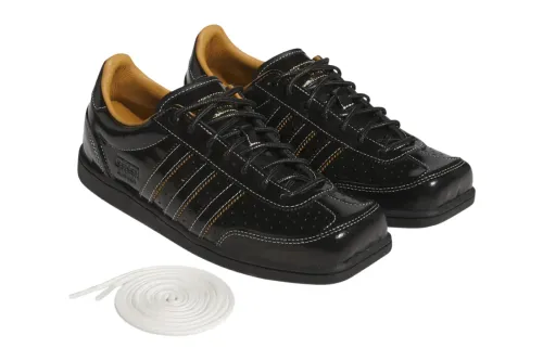 A Ma Maniére × adidas 推出亮面皮革 Japan SQ 联乘鞋款