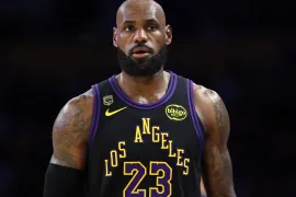LeBron James 宣布离开 Los Angeles Lakers