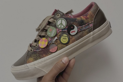 VANS 发布以 CHANEL 邮差包为灵感的 Old Skool 36 「Souvenir」鞋款