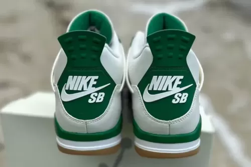 Nike SB × Air Jordan 4 最新联名配色「Pine Green」鞋款率先曝光