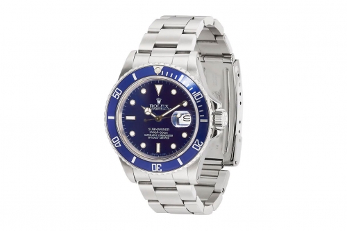 1990 年中古蓝面 Rolex Submariner 独家现身 Barneys 网站