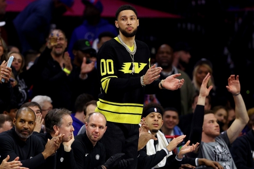 Ben Simmons 转队后首度踏上 76ers 主场遭球迷一致问候「Fuck」口号