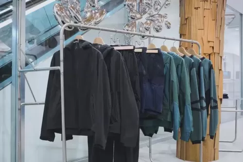 _J.L-A.L_ 正式登陆银座 Dover Street Market 展出 2023 春夏系列