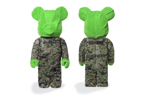 F.C.R.B. × READYMADE 再度携手推出特大 1000% 别注 BE@RBRICK 玩偶