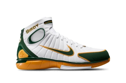 Nike 复刻回归 Air Zoom Huarache 2K4 「Sue Bird」鞋款