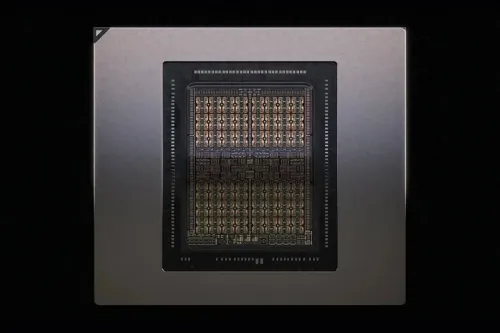 英伟达据报重启“Rubin CPX”AI 加速器项目,改用 168GB HBM4 内存