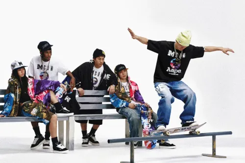 AAPE BY *A BATHING APE® 携手 MEDM 重磅推出全新联名中国限定系列