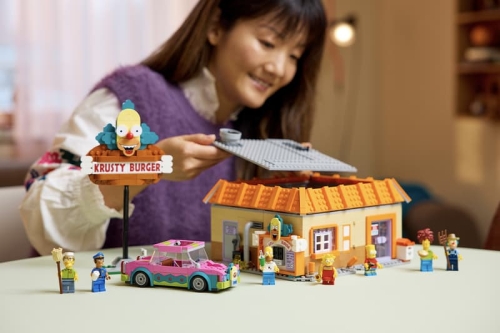 LEGO Ideas 推出全新《The Simpsons》系列 Krusty Burger 积木套装