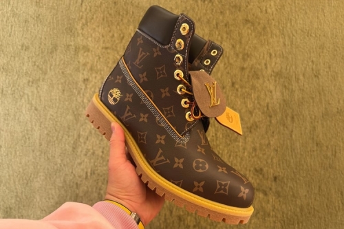 Pharrell 限量 18K 黄金 Louis Vuitton × Timberland 靴款曝光