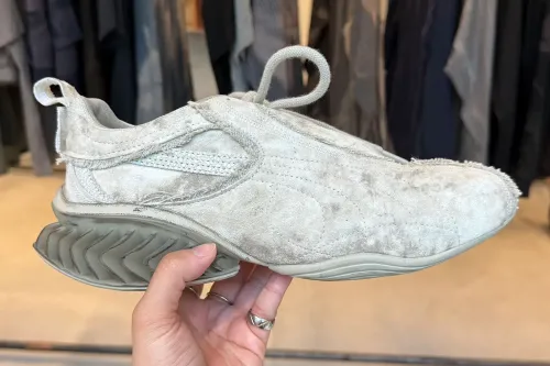 抢先近距离赏析全新 JiyongKim × PUMA CELL GEO 1 联名鞋款
