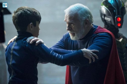 Superman 祖父登场！超人前传《Krypton》最新剧照公开