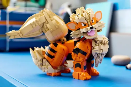 LEGO 与 Pokémon 推出关都火焰传说级 Arcanine 积木套装