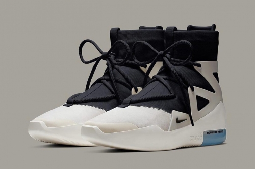 率先预览 Nike Air Fear of God 1 全新配色「String」鞋款