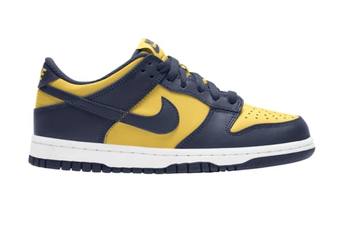 Nike Dunk Low 最新配色「Michigan」鞋款发售情报正式公开