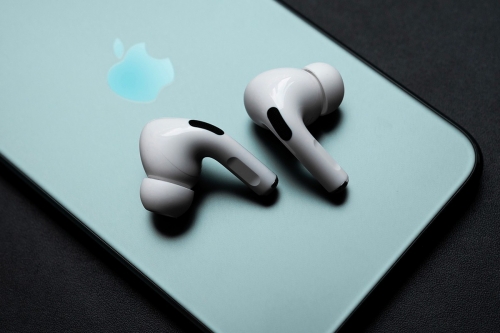 消息称 Apple 全新第三代 AirPods、iPhone 13 将于近月正式登场