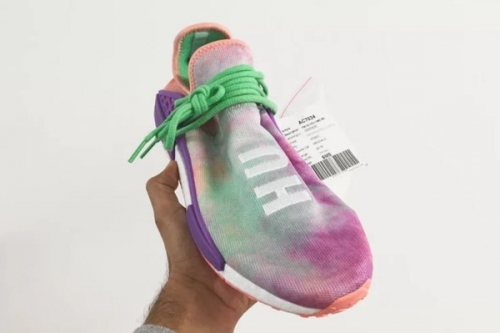 Pharrell Williams × adidas Originals Hu NMD 全新扎染配色鞋款曝光