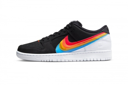 Polaroid × Nike SB Dunk Low 最新联名鞋款即将发售