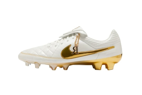 Ronaldinho × Nike Tiempo Legend FG「Touch of Gold」鞋款预计今年载誉回归