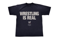 Travis Scott 携手 WWE 推出全新联名 T-Shirt「WRESTLING IS REAL」